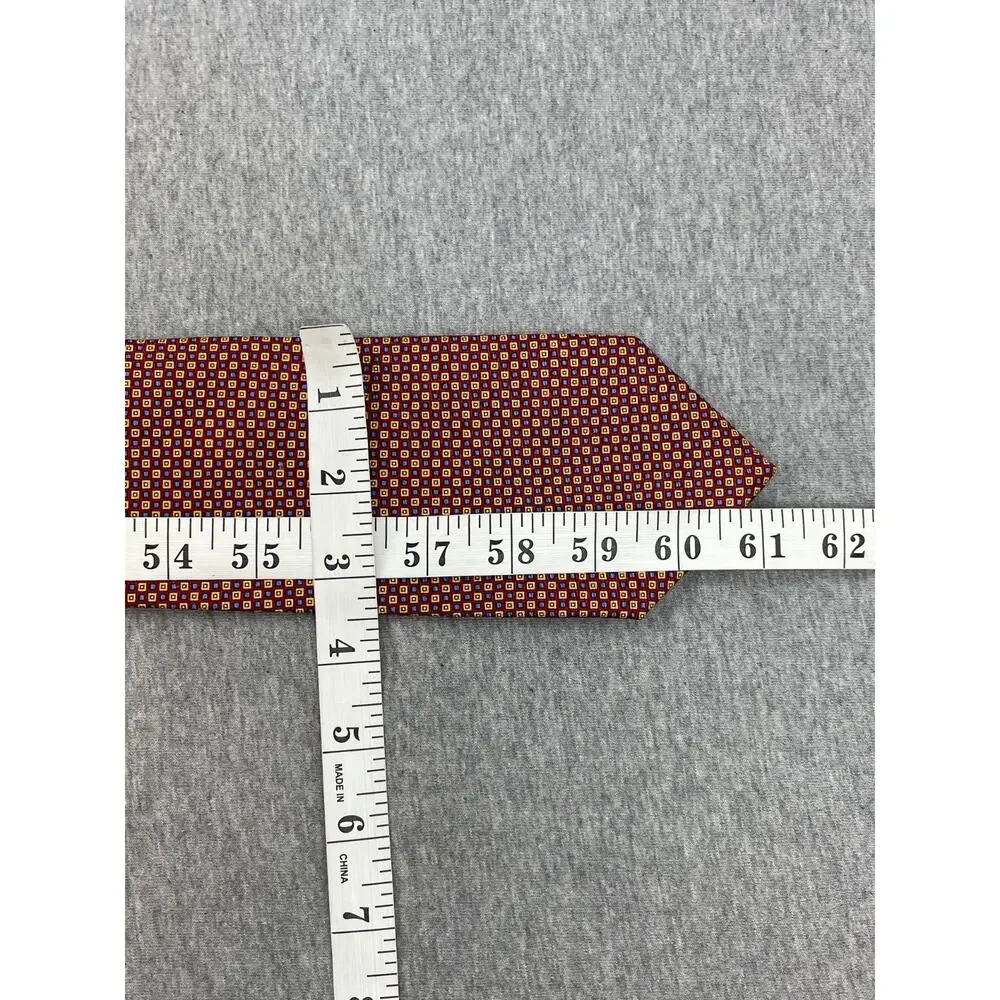 Jos A Bank Tie Mens Geometric 100% Silk 3 1/2
